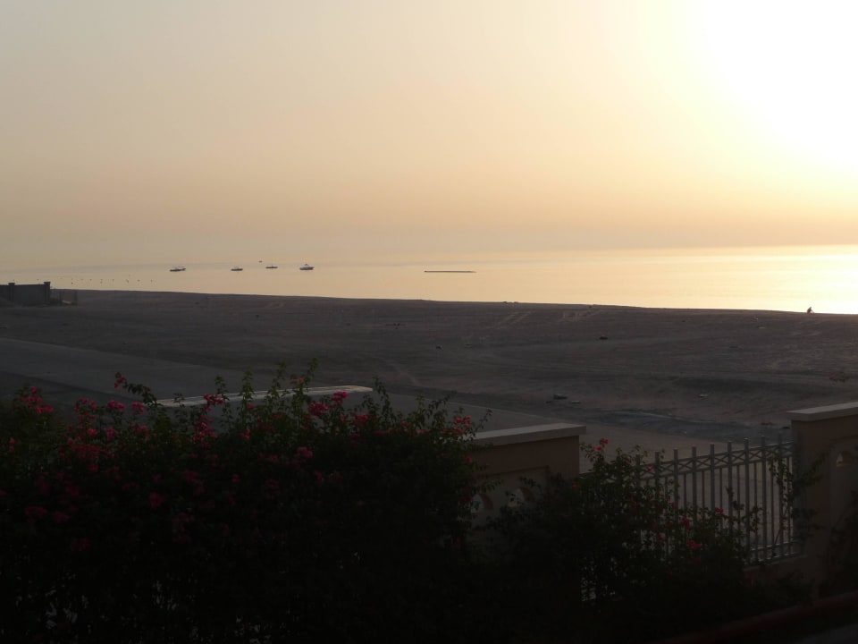 Schön Miramar Al Aqah Beach Resort