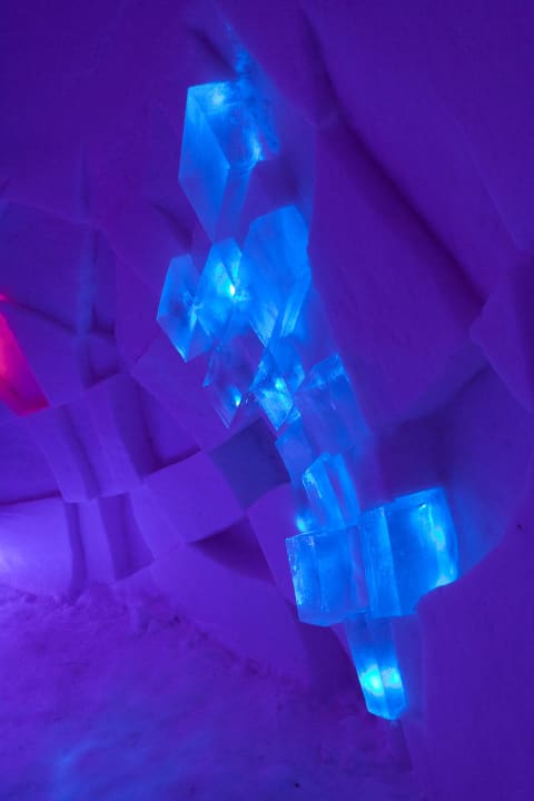 Wandmuster Lapland Hotels SnowVillage