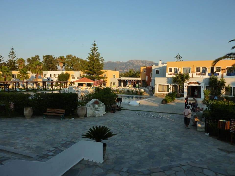 Restaurant und Hotelanlage Hotel Marmari Suites