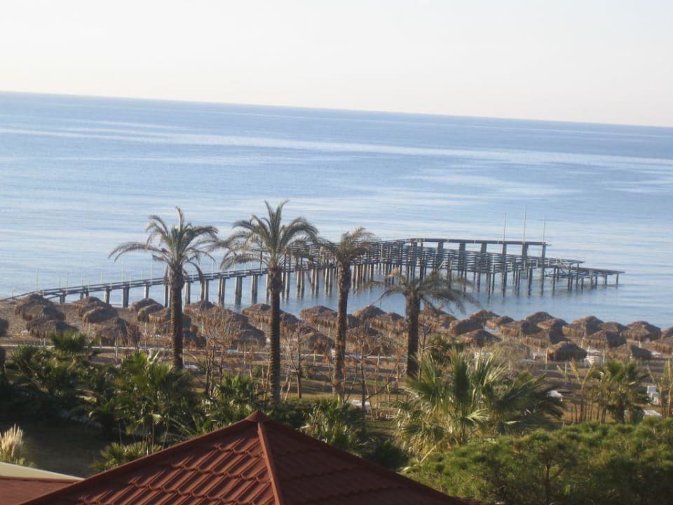 Blick vom Zimmer auf Strand und Steg Arcanus Hotels Sorgun