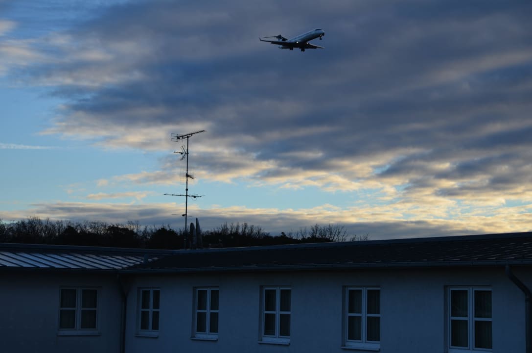 Ab 4.45 Uhr donnern die Flieger über das Hotel Hotel NH Frankfurt Airport