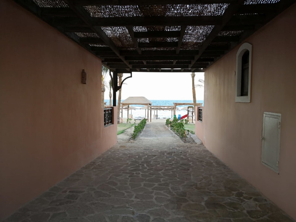 Außenansicht Radisson Blu Resort, El Quseir
