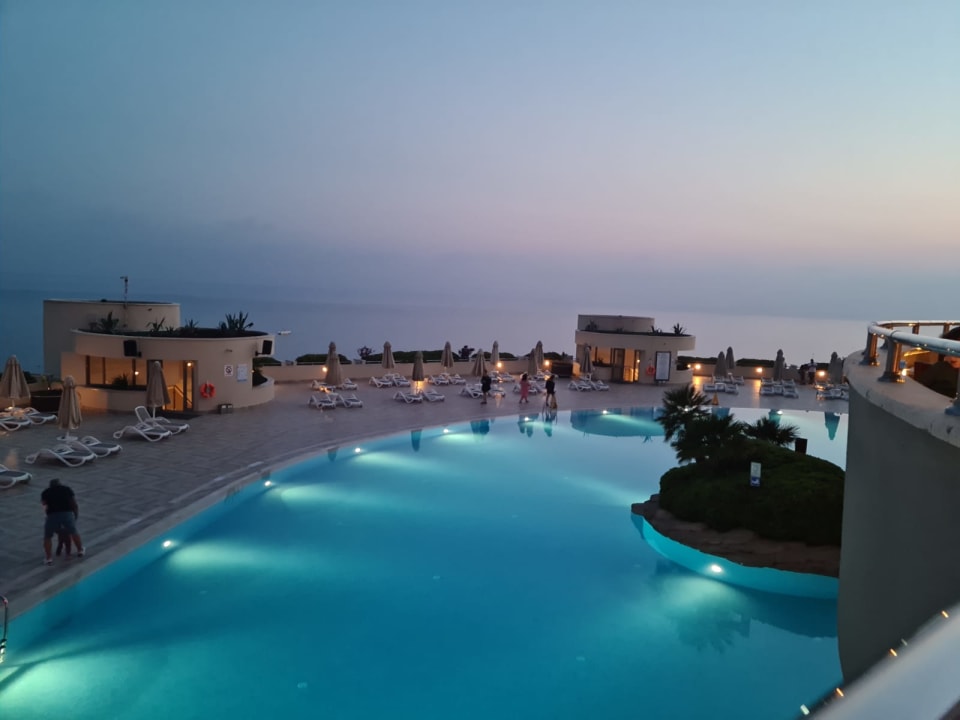 Pool Melas Resort Hotel