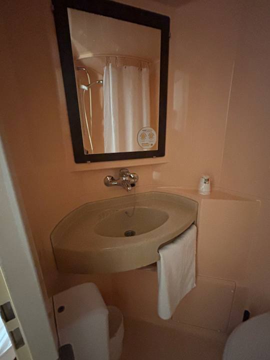 Zimmer Premiere Classe Lille Ouest - Lomme