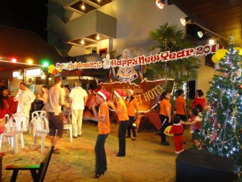 Новый 2011 год Hotel Ao Nang Sunset