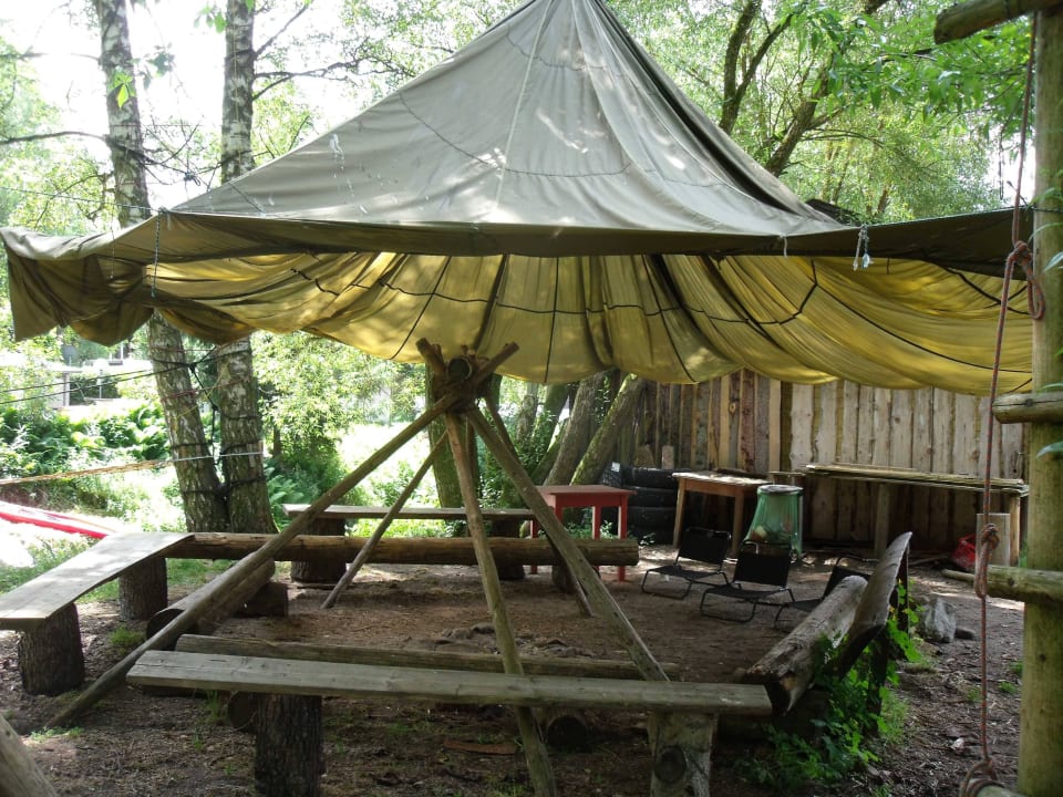 Abenteuer im Naturcamp Adventure Camping am Fluß
