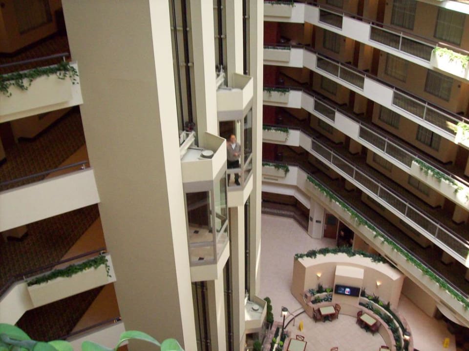 Lobby Hotel Embassy Suites Secaucus Meadowlands