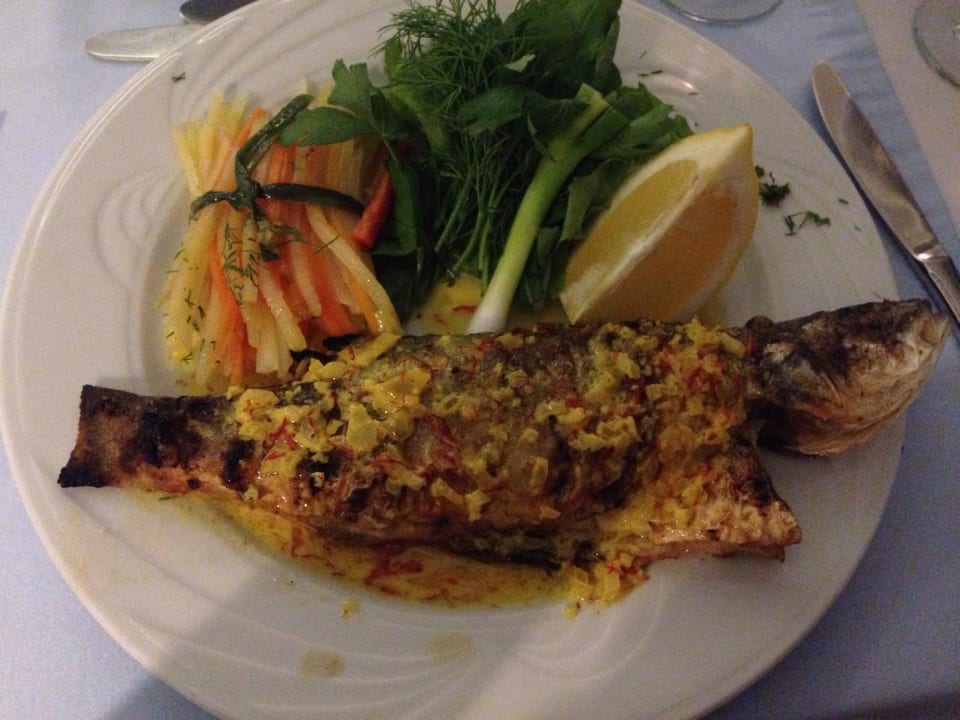 Fisch im Fischrestaurant Hotel Royal Garden Beach
