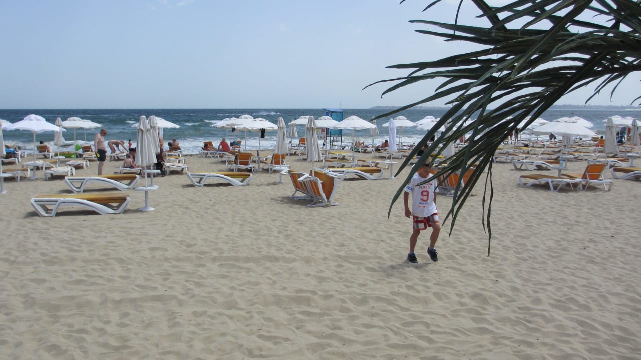 Blick von Strandprominade DIT Majestic Beach Resort