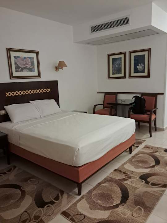 Zimmer Menaville Safaga