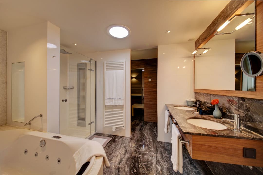 Zimmer Golden Tulip Hotel Central