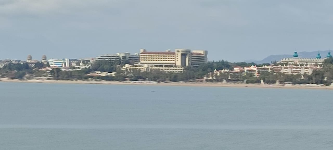 Strand Melas Resort Hotel