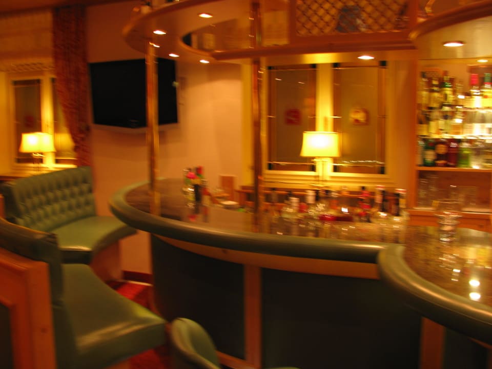 Hotelbar - gut geräuchert  Ringhotel Weißer Hirsch