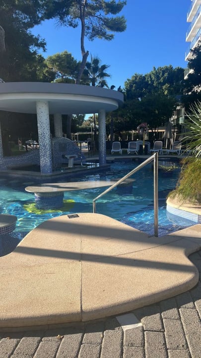 Pool Hotel Riu Bravo