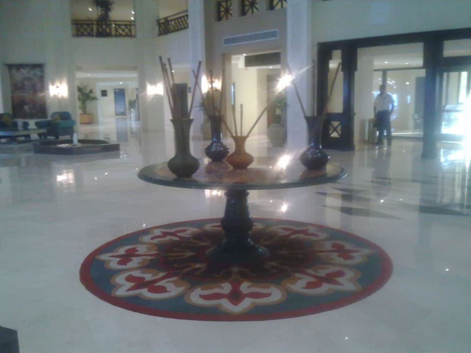 Холл отеля Steigenberger ALDAU Beach Hotel