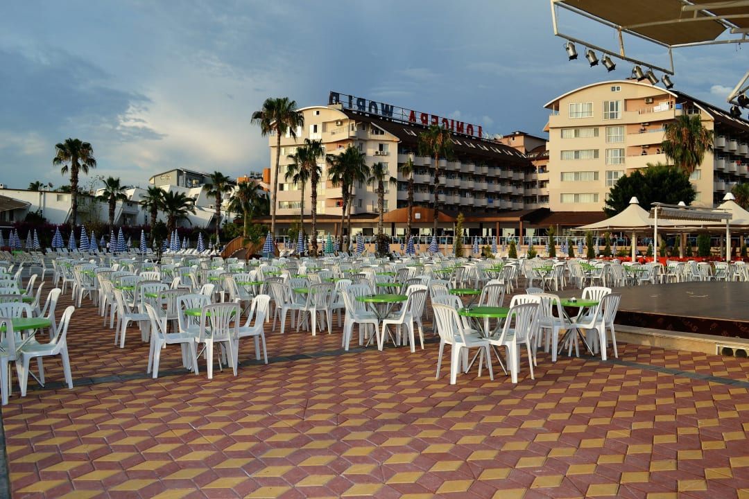 Block B und C Lonicera Resort & Spa Hotel