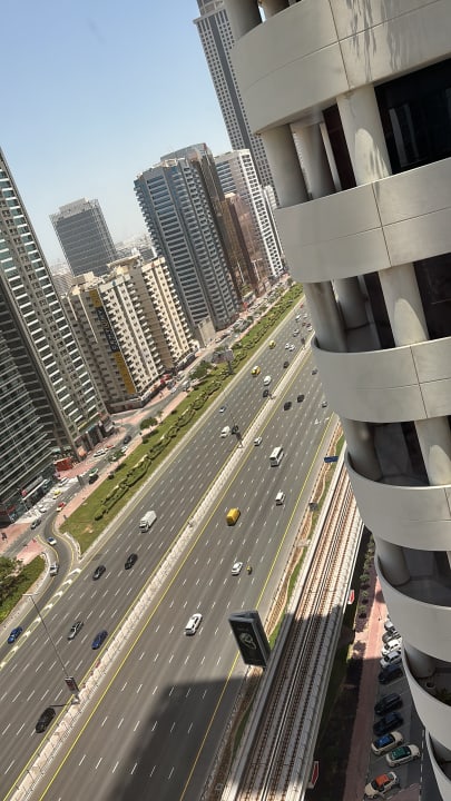 Ausblick Rose Rayhaan by Rotana