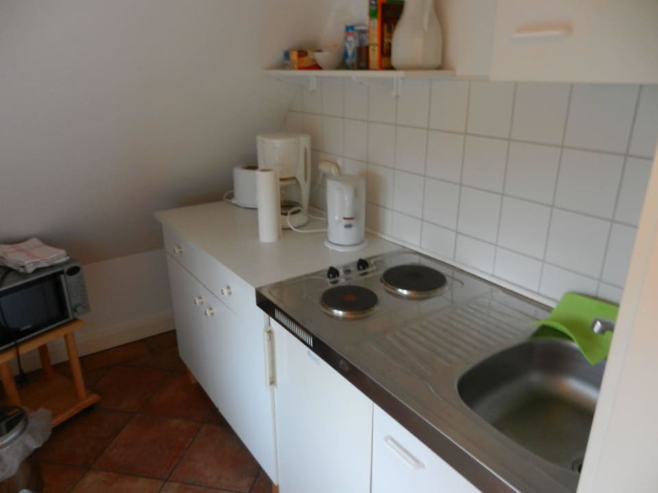 Die Küche mit allem was man braucht Gästehaus Zum Krug