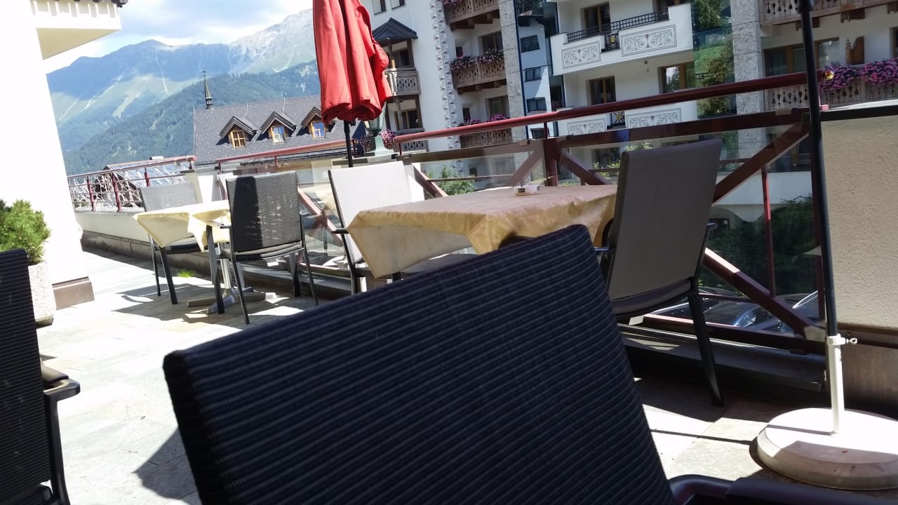 Ausblick Hotel Garni Alpenruh-Micheluzzi