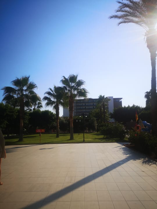 Gartenanlage Hotel Royal Garden Beach