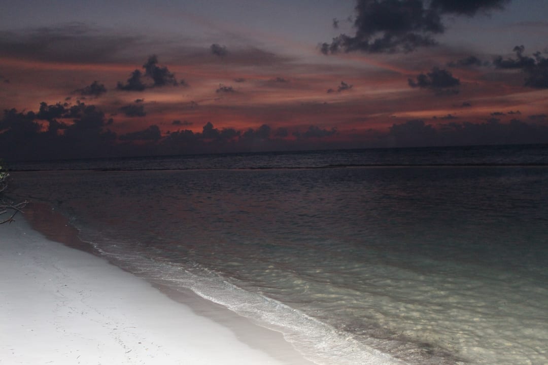 Strand Kuredu Island Resort & Spa