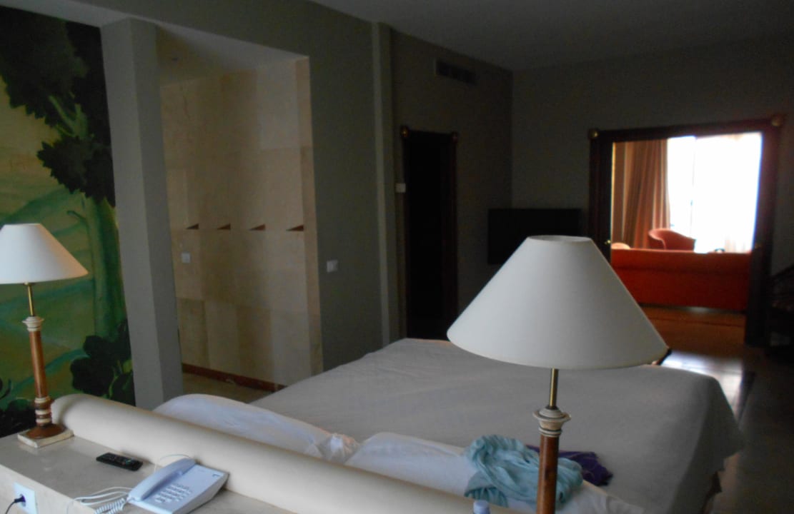 Zimmer Bull Reina Isabel & Spa