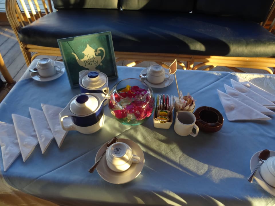 Teestunde in der Bella Vsta Bar Desert Rose