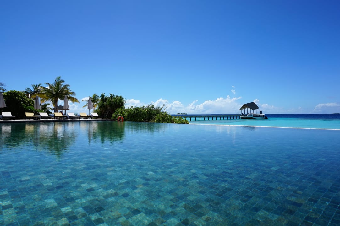 Pool NH Collection Maldives Havodda Resort