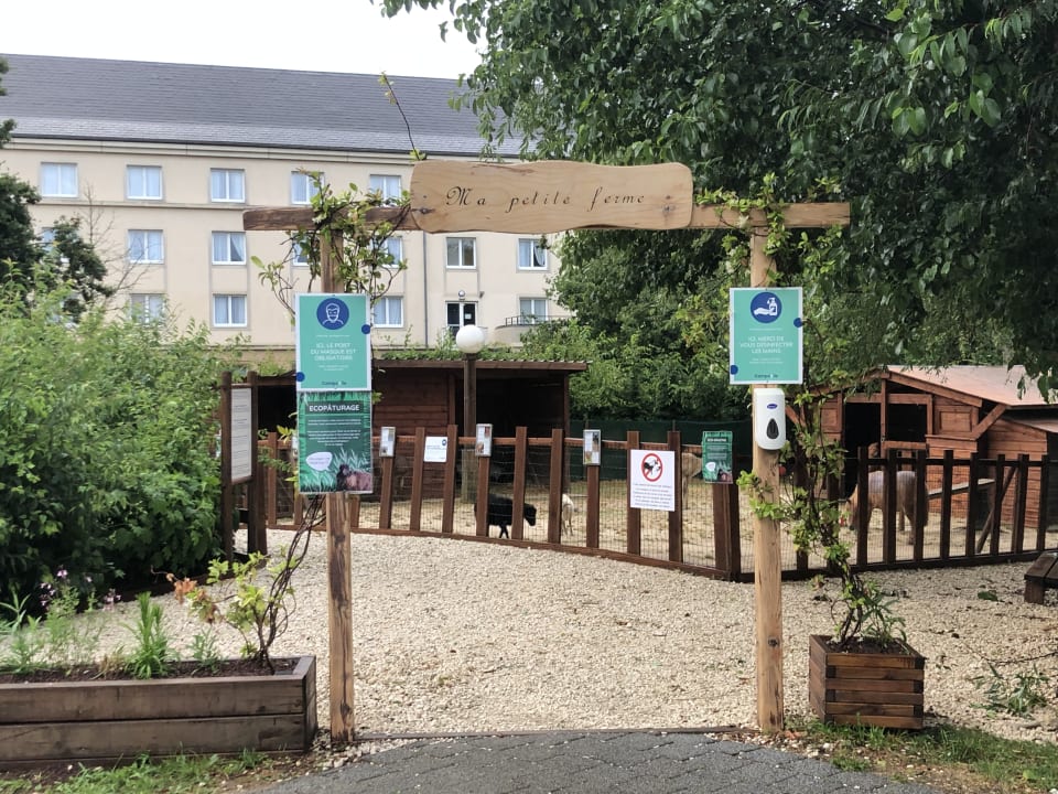 Sport & Freizeit Campanile Val de France