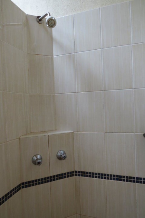 Dusche Sentrim Tsavo Lodge