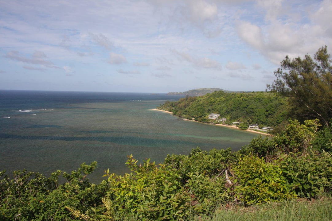 Blick von Hotelanlage aufs Meer und Strand Hotel The Westin Princeville Ocean Resort