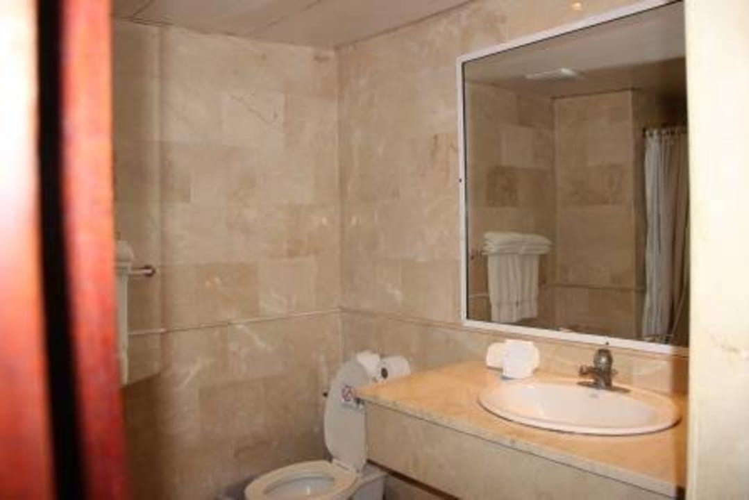 Bad  Wyndham Alltra Samana