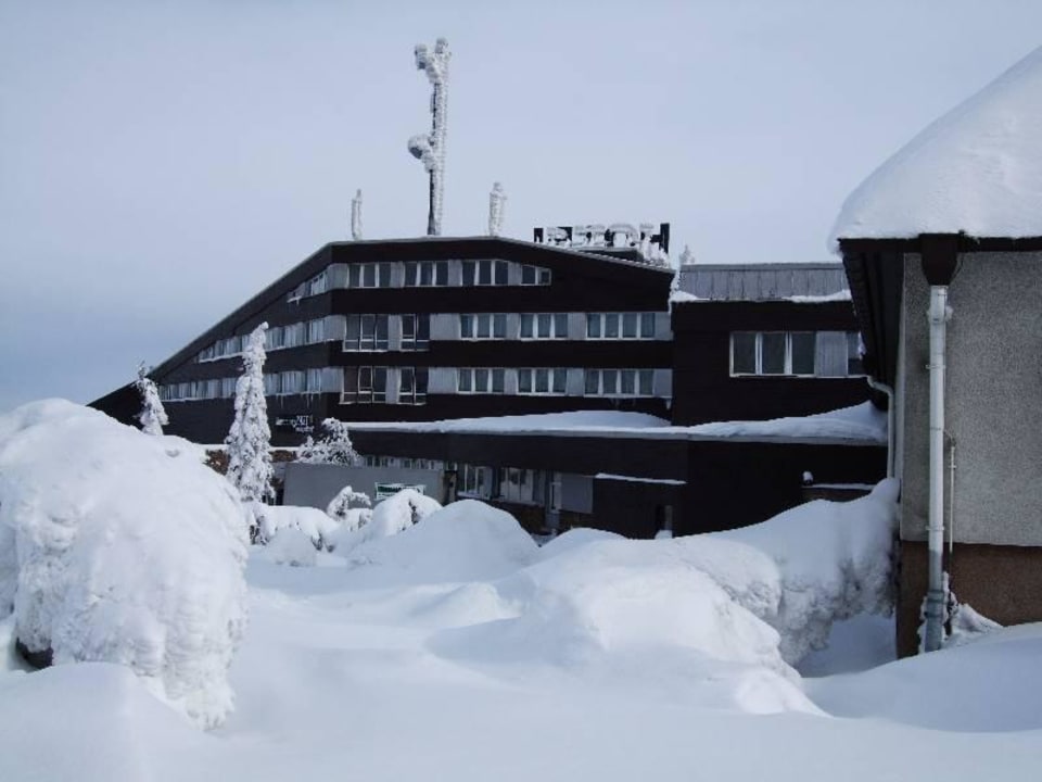 Rückwertige Sicht Hotel Lugsteinhof