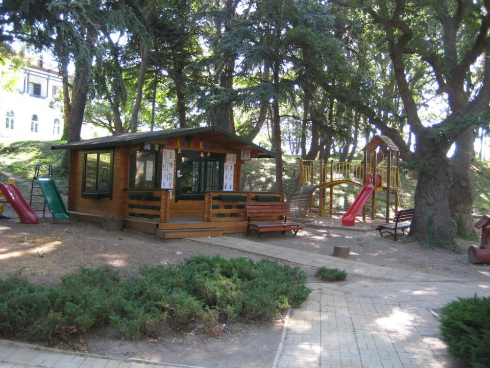 Schattiger Kinderspielplatz (1) HVD Riviera Beach