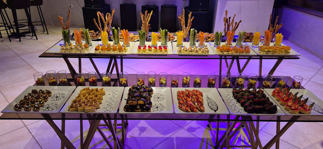 Gastro Three Corners Sea Beach Resort