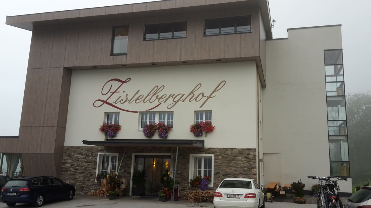 Außenansicht Hotel Zistelberghof