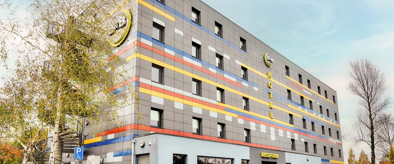 Außenansicht B&B Hotel Amsterdam-Zaandam