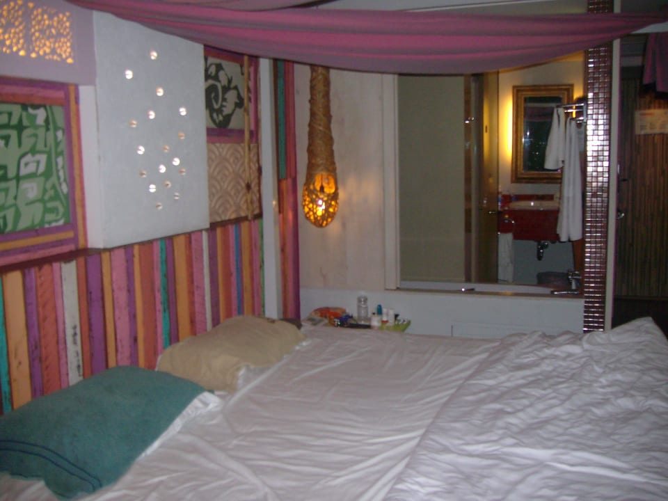 Zimmer mit Bad Patong Beach Hotel