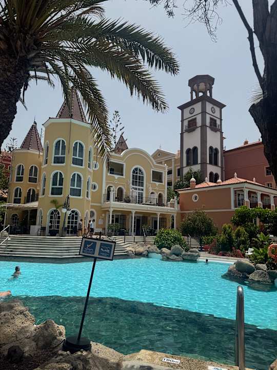 Pool Bahia del Duque Costa Adeje peacefull & spacious apartment