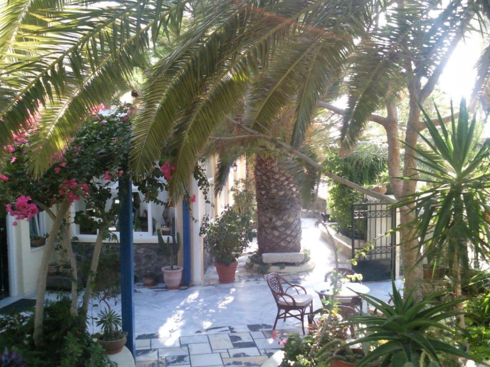 Eingang zum Hotel Hermes