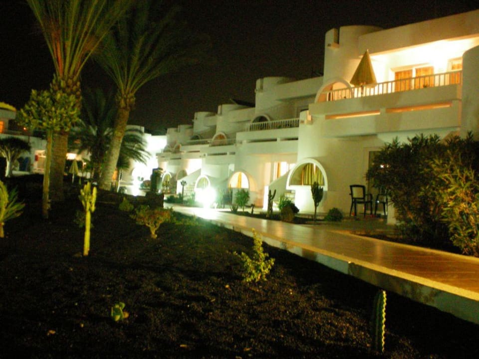 Aussenansicht der Appartements Hotel Floresta