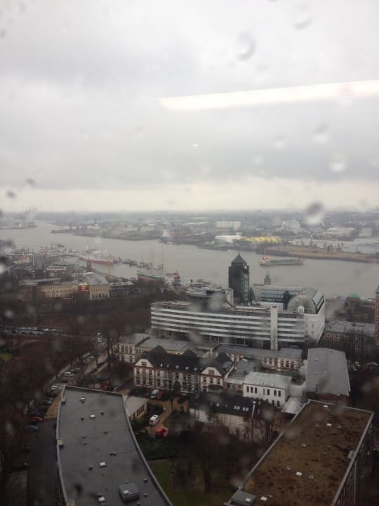 Blick aus dem Tagungszimmer ARCOTEL Onyx Hamburg