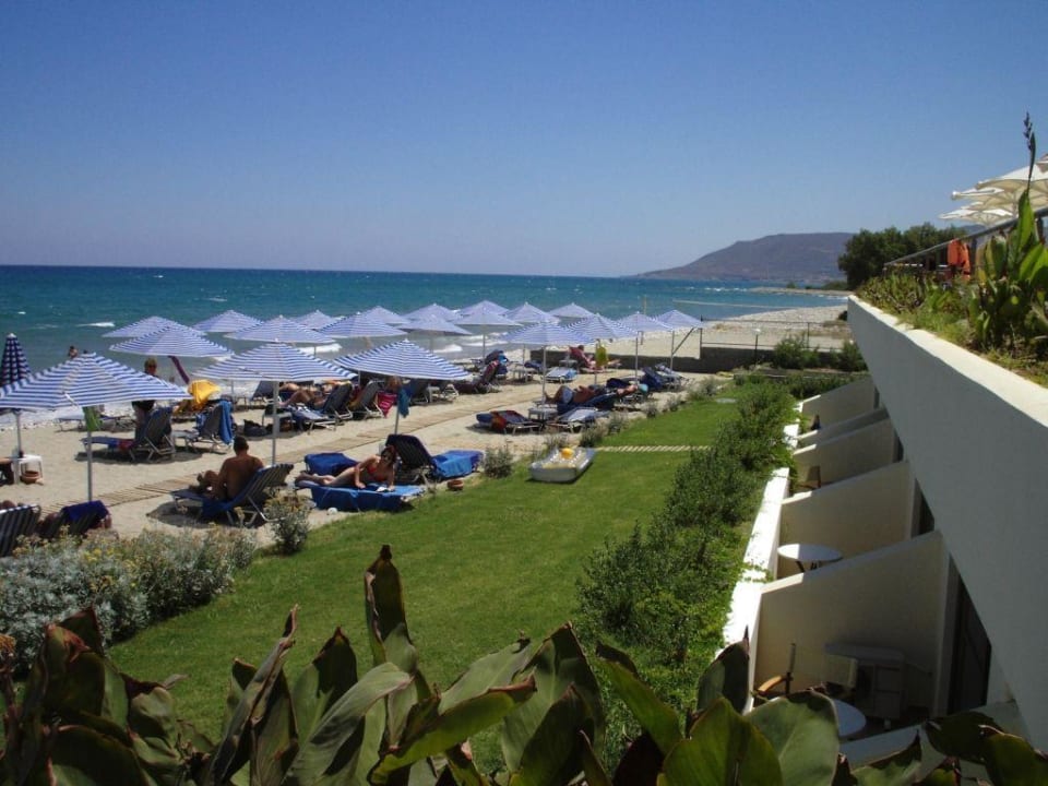 Der Hotelstrand Hydramis Palace Beach Resort