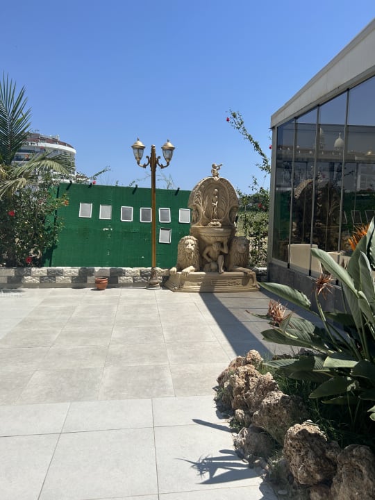 Gartenanlage J'adore Deluxe Hotel & Spa