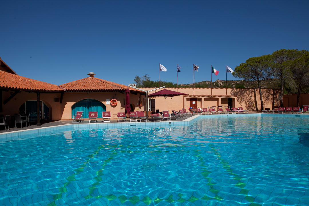 Pool Club Esse Cala Bitta