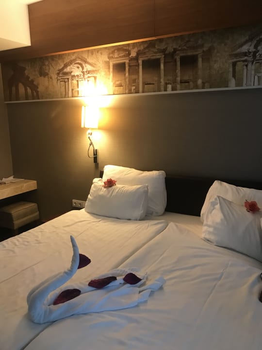 Zimmer Commodore Elite Suites & Spa - Adults only