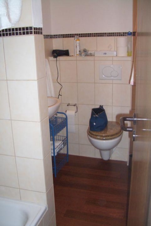 4 qm Bad incl. Dusche Hotel Hinrichs (Vorübergehend geschlossen)