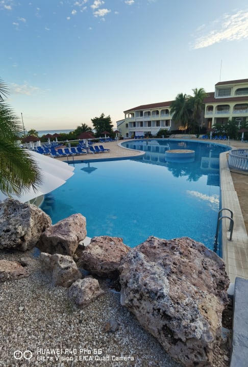 Pool Sol Rio De Luna y Mares