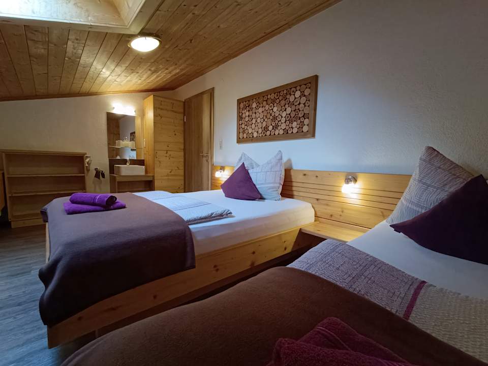 Zimmer Appartement Catrin bis 16 Personen mit Sauna und E-Ladestation