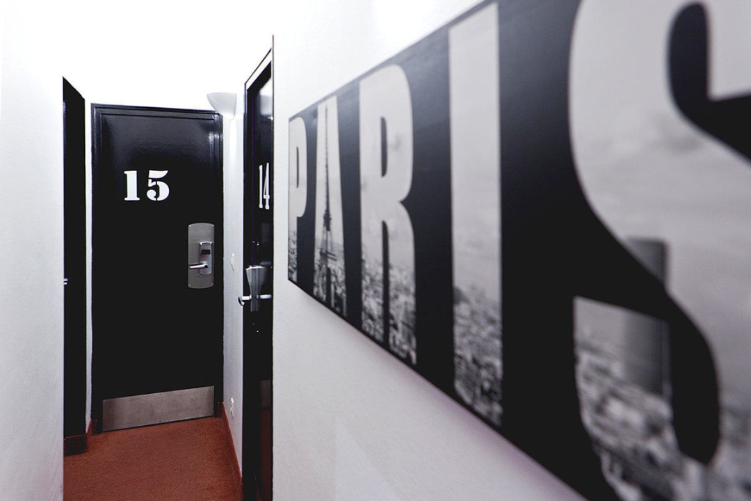 Couloir Hotel Montmartre Jean Gabriel